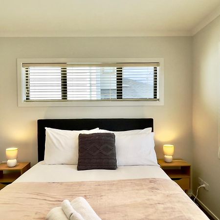 Sky Stars Brand-New Comfortable 3 & 4-Bedroom Houses 奥克兰 外观 照片