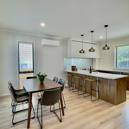 Sky Stars Brand-New Comfortable 3 & 4-Bedroom Houses 奥克兰 外观 照片