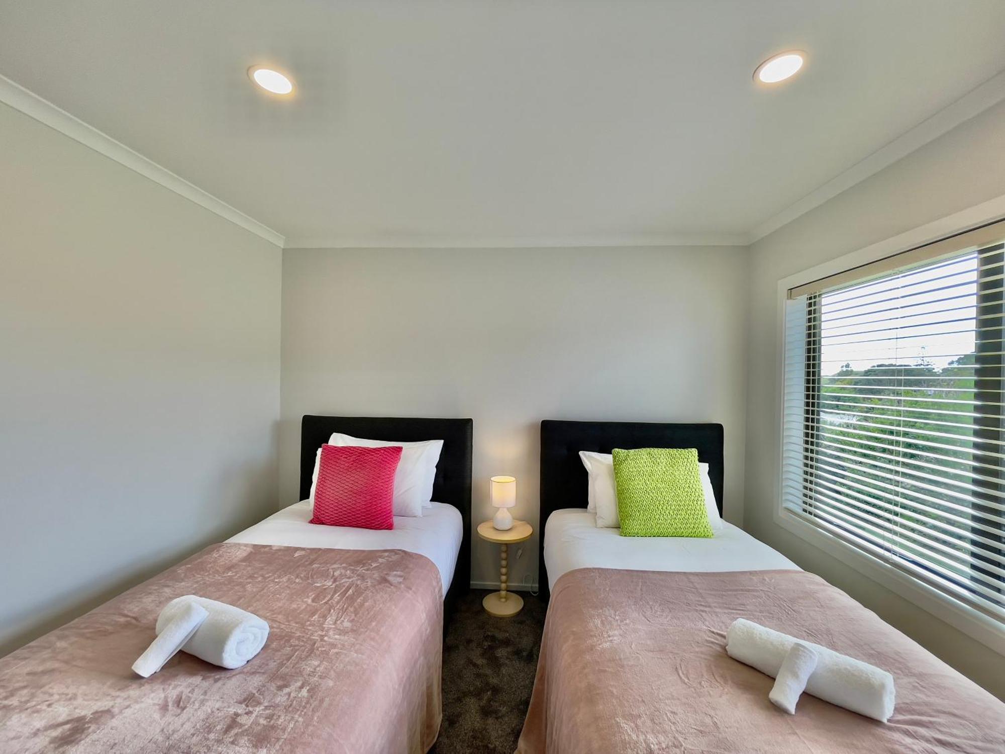 Sky Stars Brand-New Comfortable 3 & 4-Bedroom Houses 奥克兰 外观 照片