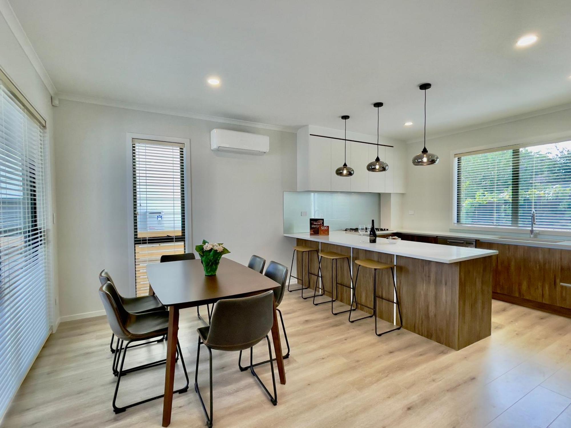 Sky Stars Brand-New Comfortable 3 & 4-Bedroom Houses 奥克兰 外观 照片