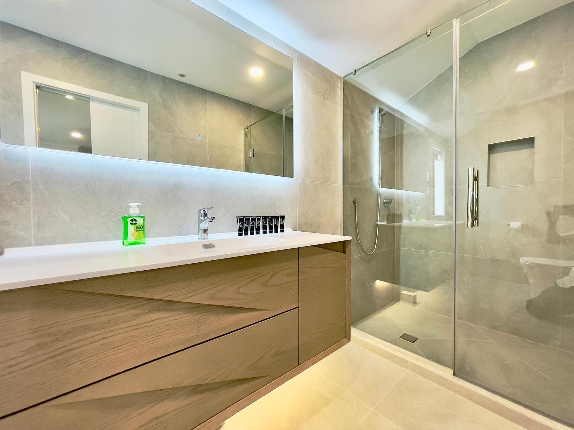 Sky Stars Brand-New Comfortable 3 & 4-Bedroom Houses 奥克兰 外观 照片