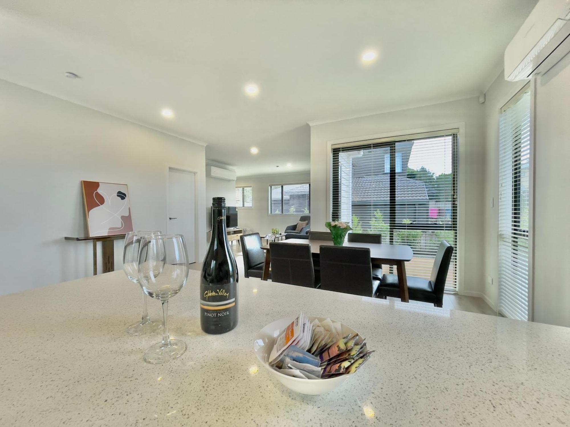 Sky Stars Brand-New Comfortable 3 & 4-Bedroom Houses 奥克兰 外观 照片